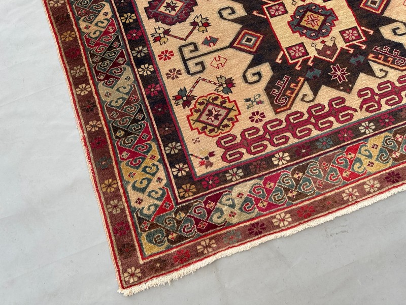 COLLECTORS' ITEM Stunning Natural Vegetable Dye Super Fine Quality Kazak Rug gallery