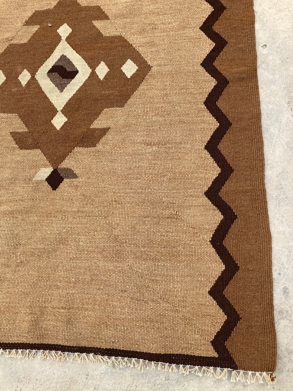 Vintage Traditional Handmade Beautiful Turkish Kilim Floor Rug Carpet 131x100 cm gallery