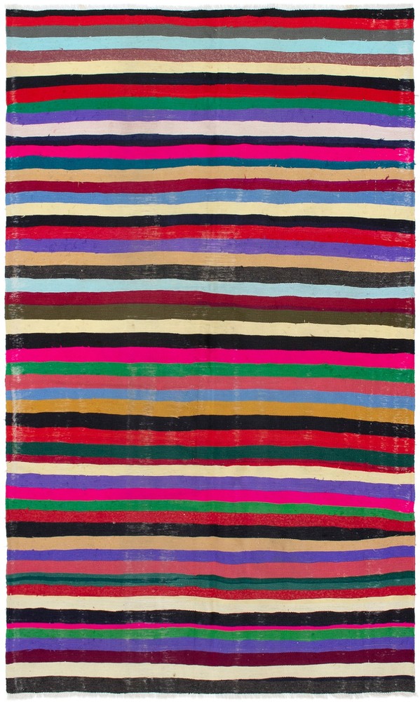 Vintage 5'4" x 9'1" Traditional Wool Hand Woven Oriental Area Rug