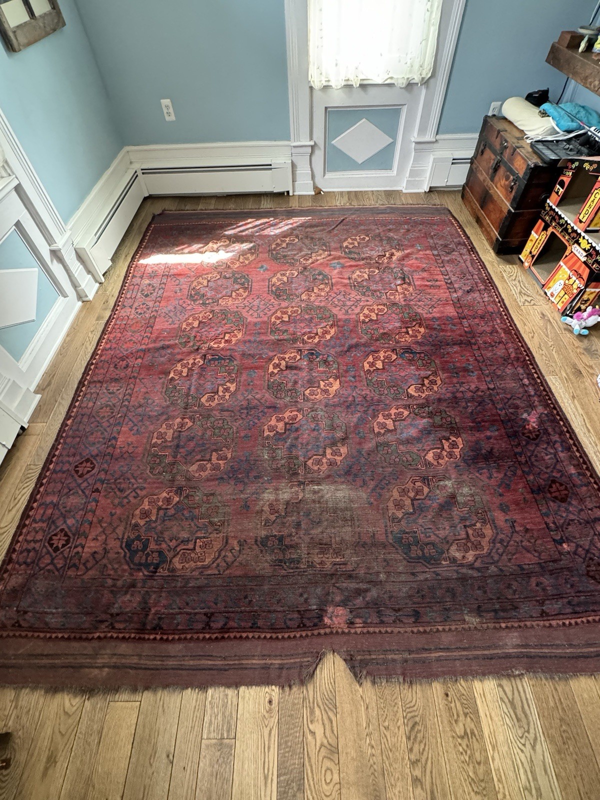 Antique Turkmen Rug gallery