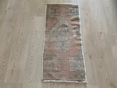 Muted Vintage Small Rug 1.5×3.2 ft Soft Earth Tones with Faded Medallion Boho