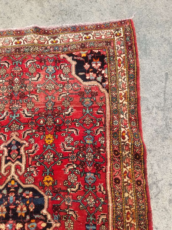 Vintage Distressed Hand Made Traditional Oriental Wool Red Rug 5.3x3.2ft gallery