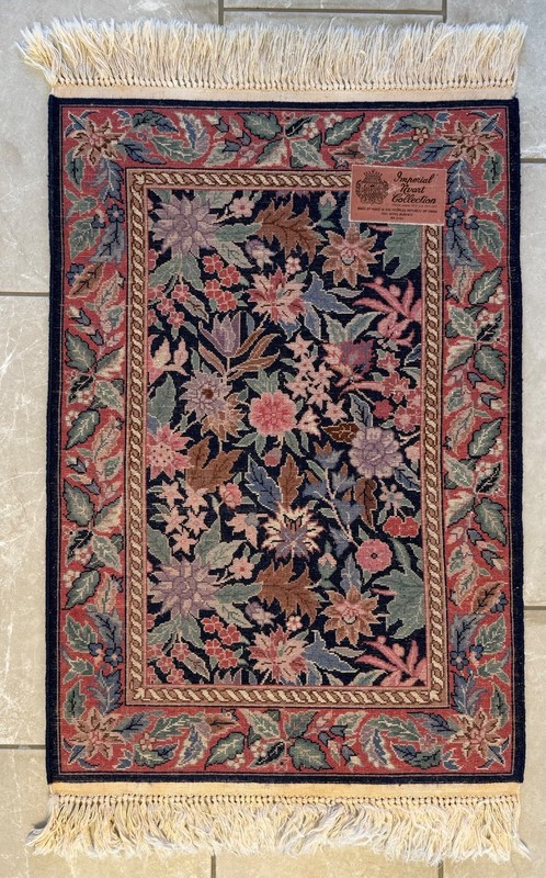 Fine Imperial Handmade Vintage Rug 24" x 36" , 100% Wool, good condition gallery