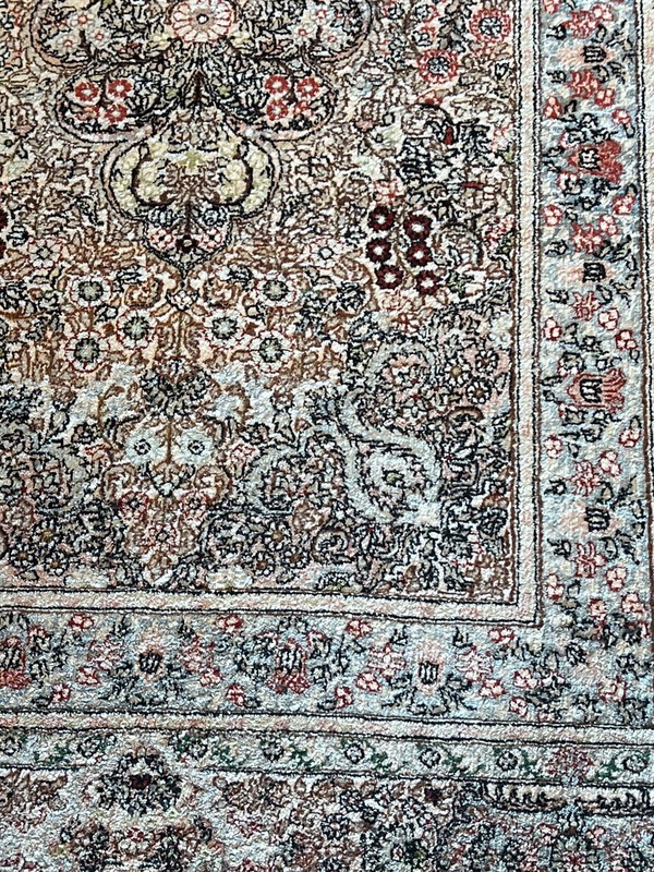 Vintage 100% Silk Turkish Design Rug Perfect Condition. 3x5 gallery