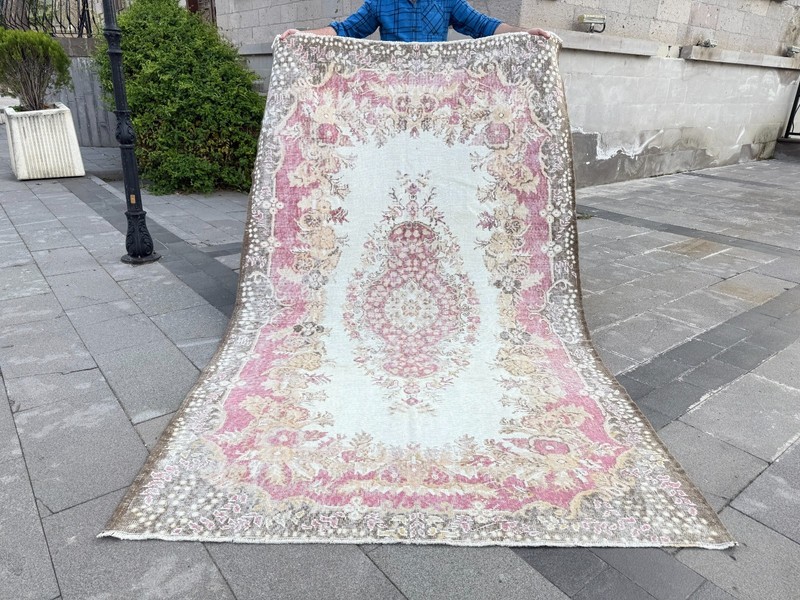 Vintage Oushak Rug 5.2x9 ft Pink Cream Medallion Muted Turkish Floral Carpet gallery