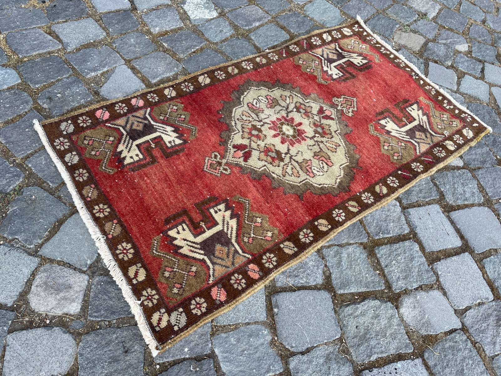 Turkish Vintage Small Rug Handmade Wool Bohemian Bath Mat Rug 1,8 x 3,3 ft gallery