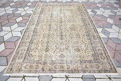 Turkish Rug 66” x 105”Vintage Muted Dye Oushak Rug Hand-knotted Low Pile Rug