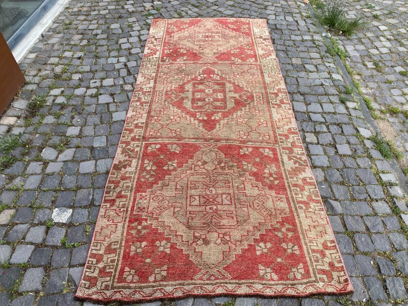 Bohemian rugs, Runner rug, Handmade, Turkish rug, Vintage, Wool | 4,3 x 10,0 ft gallery