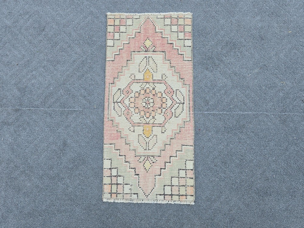 Small Vintage Turkish Oushak Rug 1.3x2.8 Hand Knotted Wool Pink Cream Black