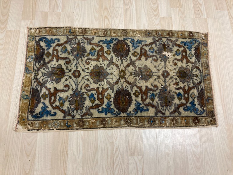 Beige Handmade Oushak Wool Doormat, Small Vintage Turkish Entry Rug, 1.7 x 3 ft gallery