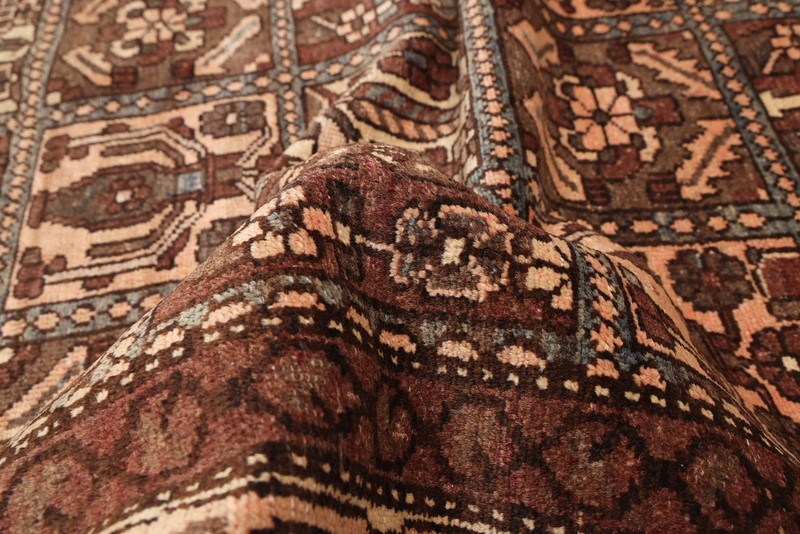 Vintage 4'11" x 9'6" Traditional Hand Knotted Vegetable Dye Wool Area Rug gallery