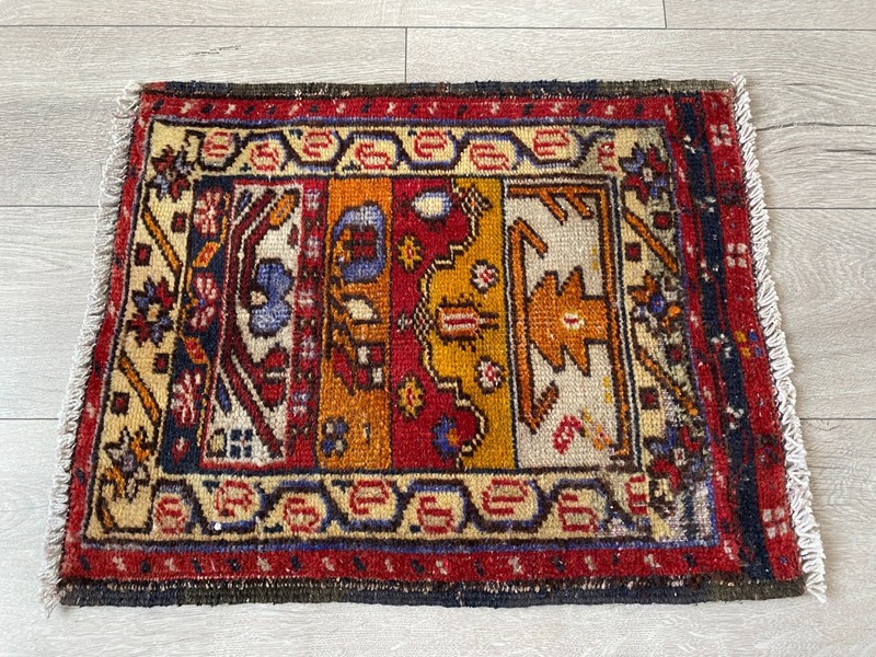 Square rug, Colorful rug, Vintage mini rug, Turkish rug, Small rug, 1.5x1.8 ft gallery