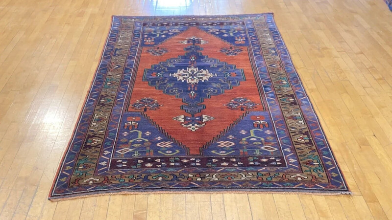 Bohemian Antique 1939s Wool Pile Natural Color Nagorno-Karabahk Rug 9’1”x4’7’’ gallery