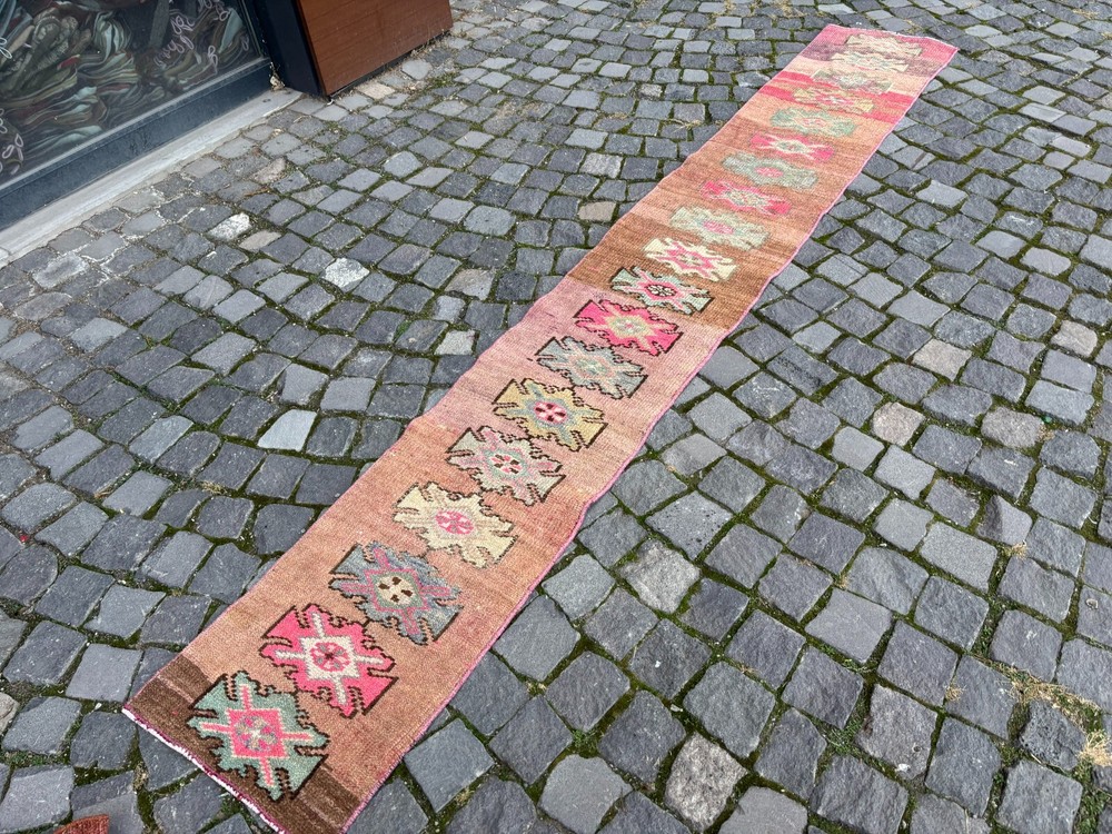 Carpet, Turkish rug, Vintage rug, Handmade rug, Runner, Wool | 1,4 x 9,8 ft
