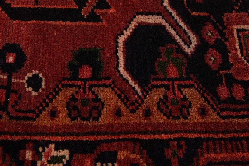 Vintage 4'7" x 8'6" Traditional Hand Knotted Vegetable Dye Wool Area Rug gallery