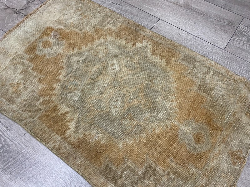 Faded rug, Muted rug, Turkish vintage rug, Small rug, Boho rug, 1.7 x 2.8 ft gallery