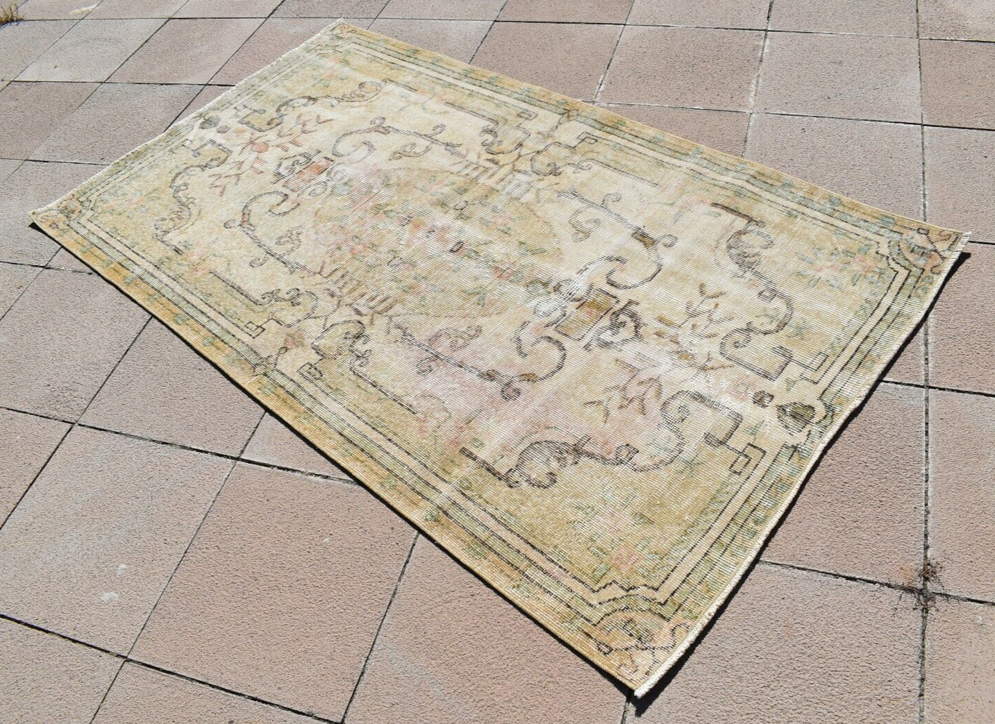 Vintage Turkish Rug 45'' x 77'' Muted Dye Oushak Rug Hand-knotted Wool Rug gallery