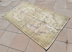 Vintage Turkish Rug 45” x 77” Muted Dye Oushak Rug Hand-knotted Wool Rug