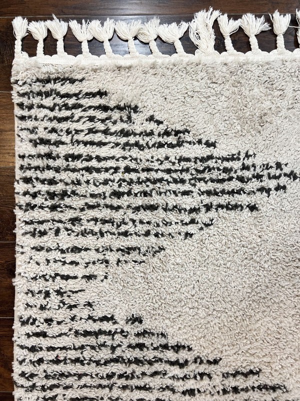 Shag Rug 5x8 Off White Black Modern Contemporary Area Rug Moroccan Style nuLoom gallery