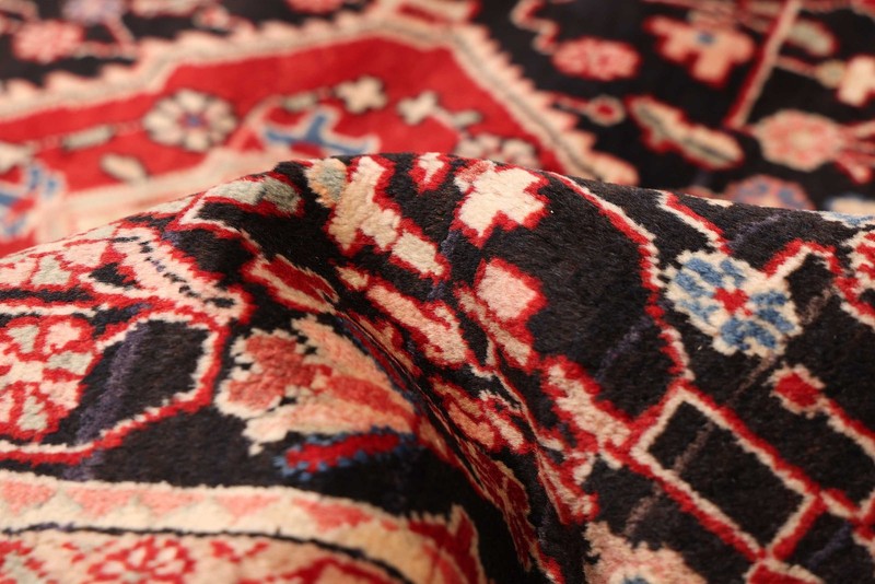 Vintage 3'5" x 5'2" Traditional Hand Knotted Vegetable Dye Wool Area Rug gallery