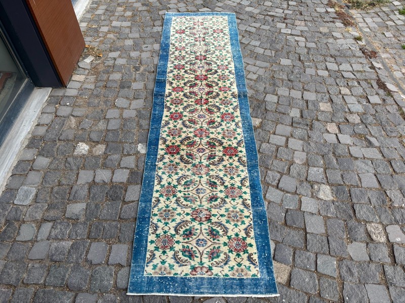 Carpet, Turkish rug, Vintage rug, Handmade rug, Runner, Wool | 2,4 x 9,9 ft gallery
