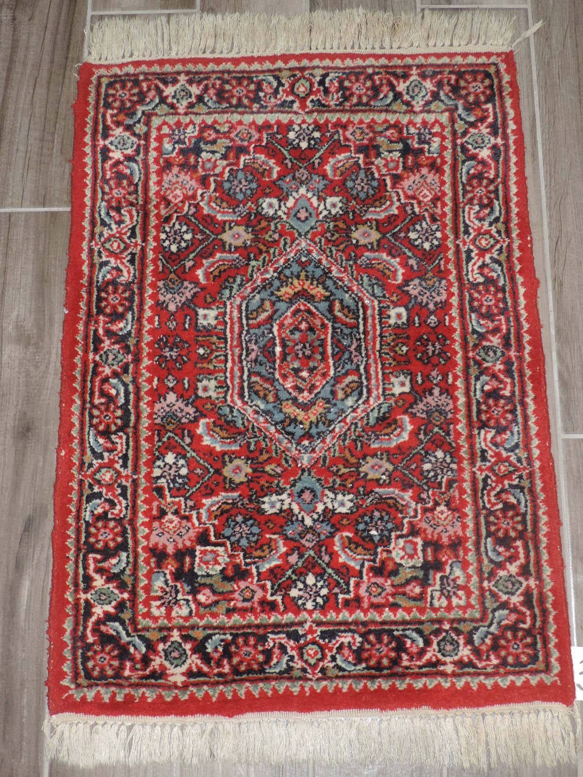 2x3ft. Handmade Indo Bijar Wool Rug gallery