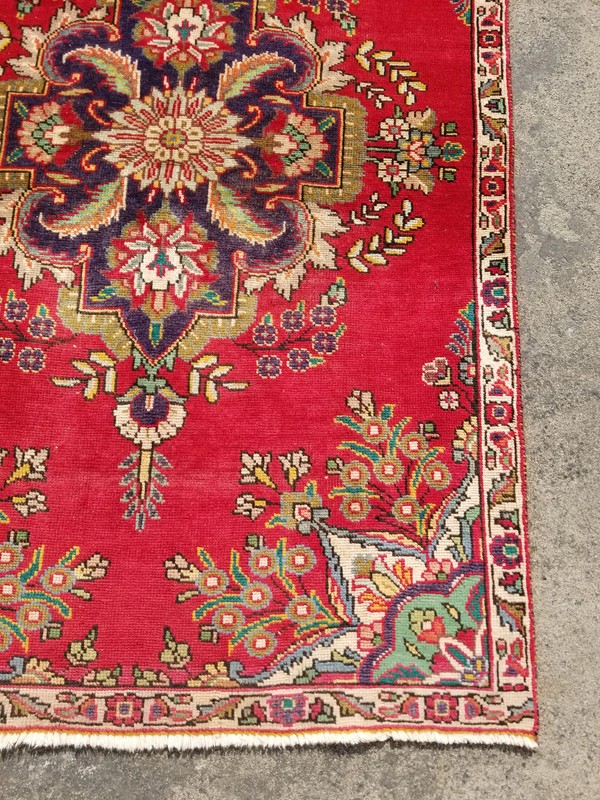 Distressed Vintage Handmade Traditional Oriental Wool Multicolor Rug 166x111cm gallery