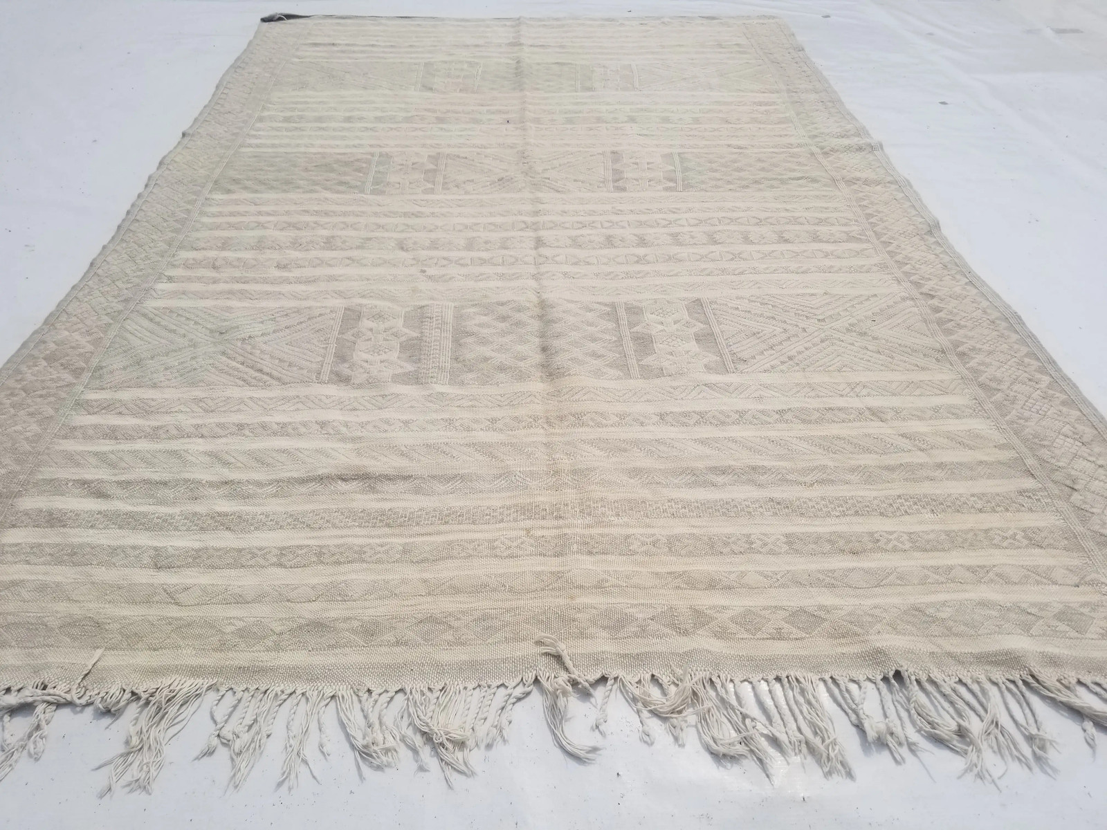Vintage Traditional Handmade Moroccan Wool Beige Kilim 7.2x4.7ft gallery