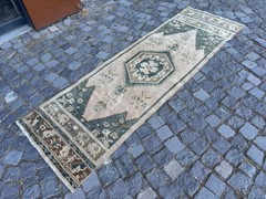 Carpet, Turkish rug, Vintage rug, Handmade rug, Runner, Wool | 2,3 x 7,4 ft