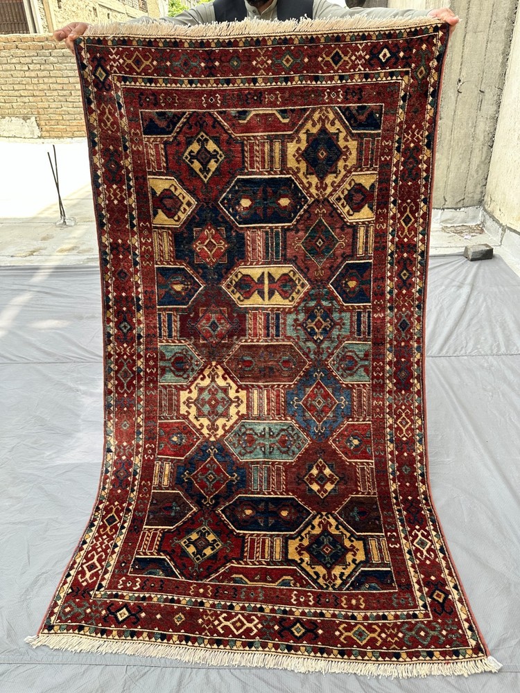 COLLECTORS' ITEM Vintage Stunning Natural Vegetable Dye Fine Quality Shirvan Rug
