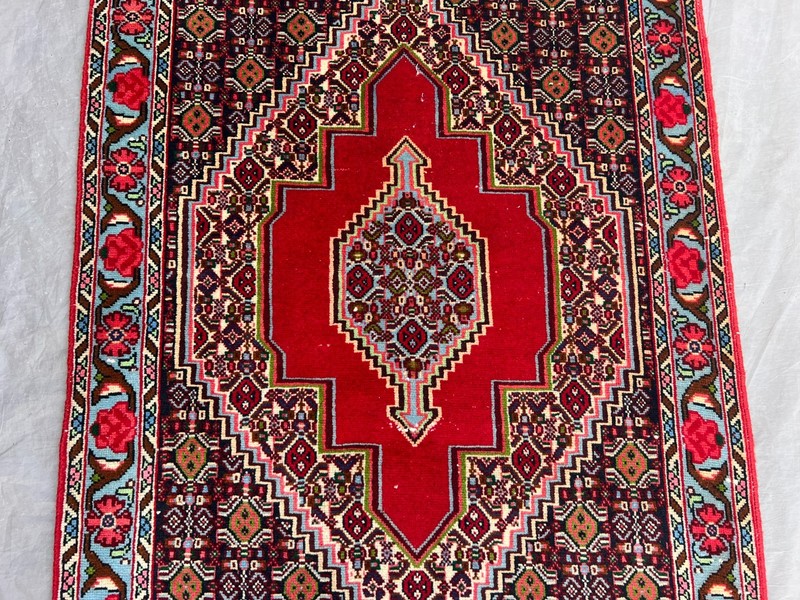 Stunning Vintage Oriental Floral Pattern Keshan Natural Vegetable Dye Senneh Rug gallery