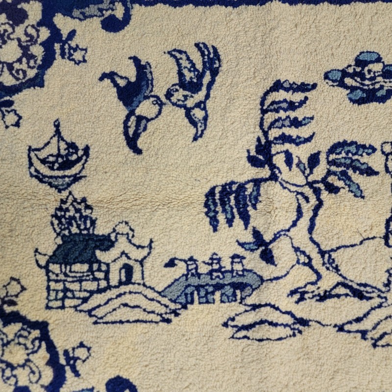 Blue Willow style vintage handmade Rug! 32 x 22 art Asian hooked gallery