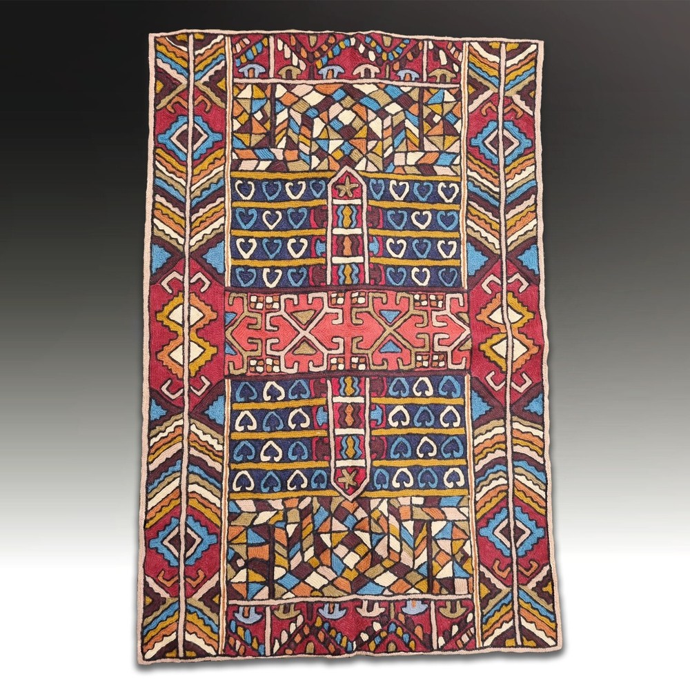 Kashmiri hand stitched wool chain rug, 92cm x 60cm . Beautiful colours. Perfect