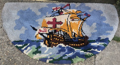 Hook rug Vintage 1930/40’s wool half moon crescent galleon ship Art Deco 52″wide