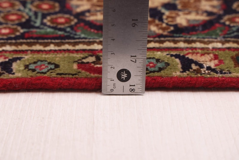 Traditional Vintage Hand-Knotted Area Rug 6'5" x 9'8" Oriental Wool Carpet gallery