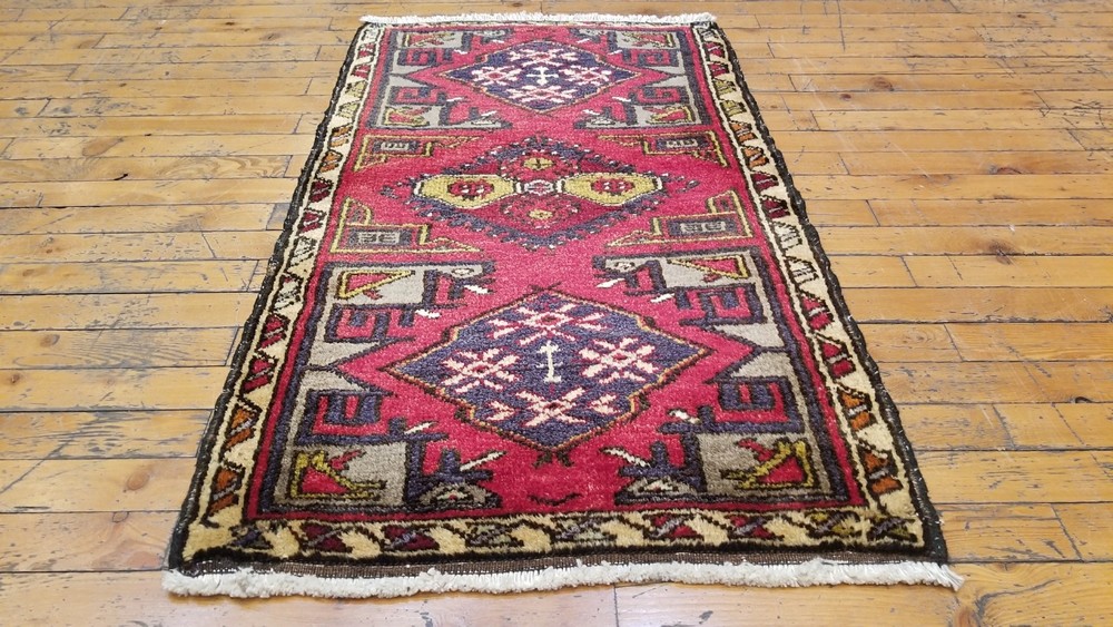 Vintage 1950-1960s Beautiful 1'10×3'2"Wool Pile Natural Dyes Tribal Rug