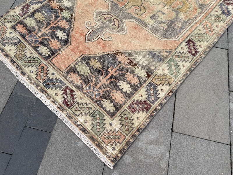 Vintage Oushak Rug 4x8.5 ft Hand-Knotted Turkish Wool Area Rug Boho gallery