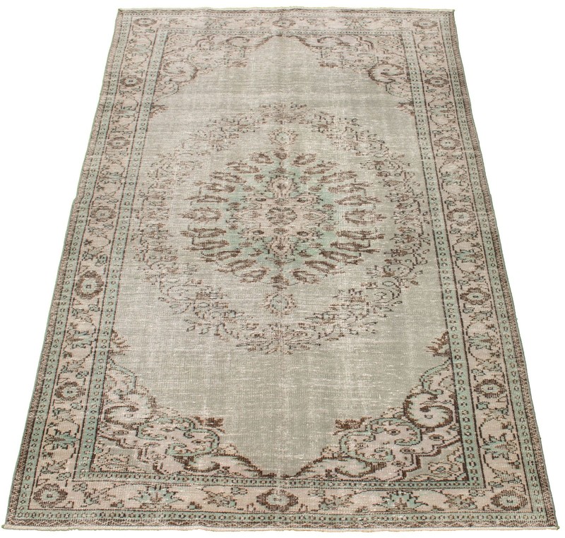 Traditional Vintage Hand-Knotted Area Rug 5'10" x 9'3" Oriental Wool Carpet gallery