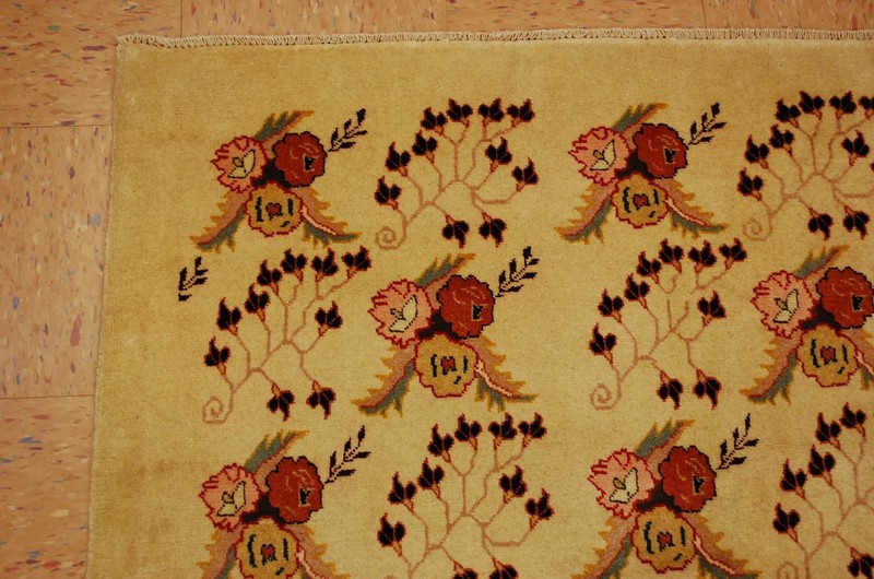 NATURAL WOOL Old Orintal Rugs, Hand Woven,knotted size Approximately 4'8" x6'10" gallery
