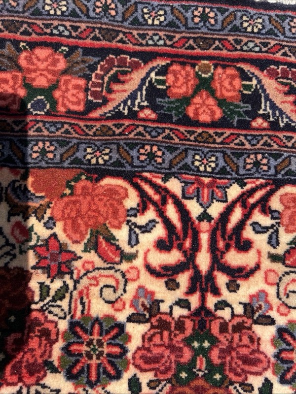 5’3”X 3’7” Attractive Semi-Antique Handmade PERSIANRUG Ivory Field gallery