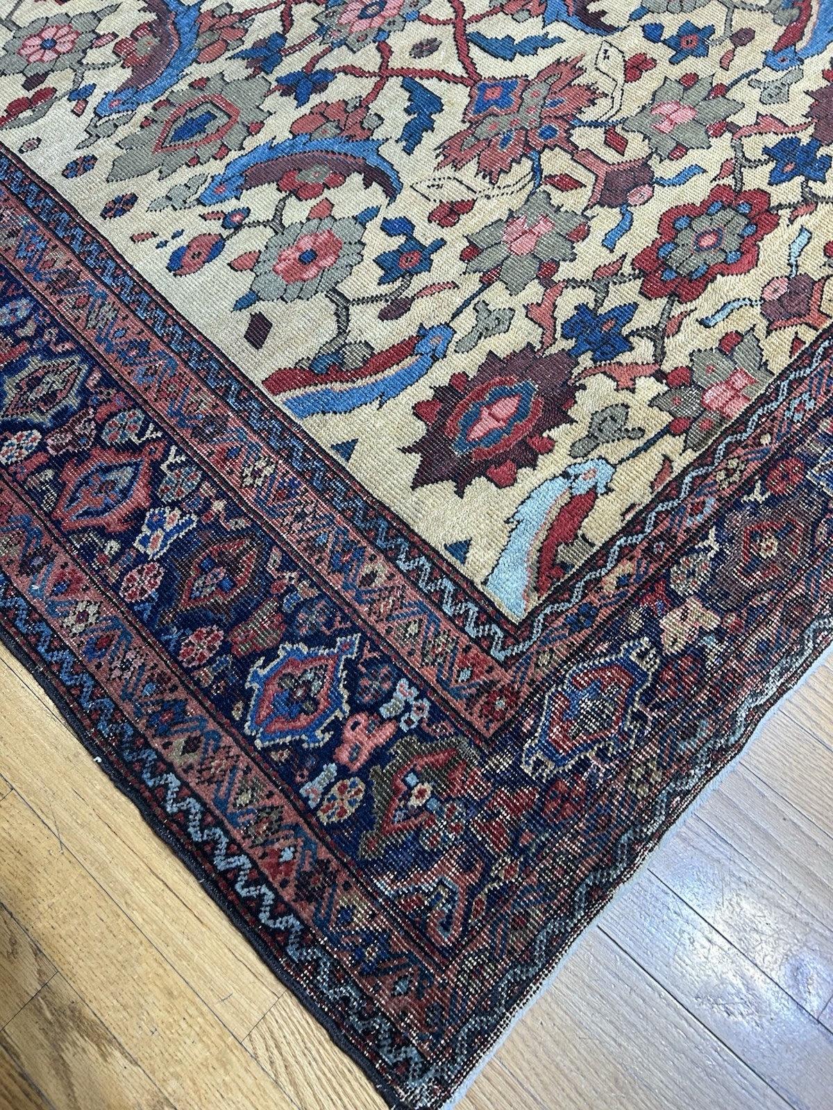 Museum Grade Antique Zigler Mahal (5' X 5') Exceptionally Rare Piece C.1900 gallery