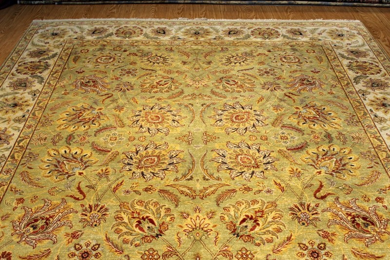 Top Quality 8X10 Handmade rug, Floral Design vegetable dye Light green color gallery