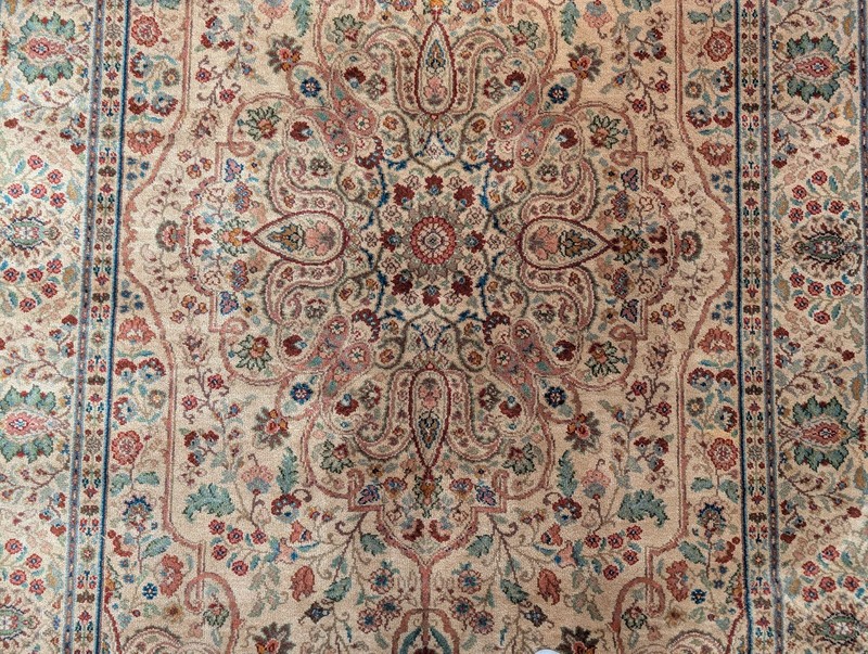 Karastan Rug 5.9 x 9, Ta'briz Medallion #900-909, Samovar Teawash, Wool gallery