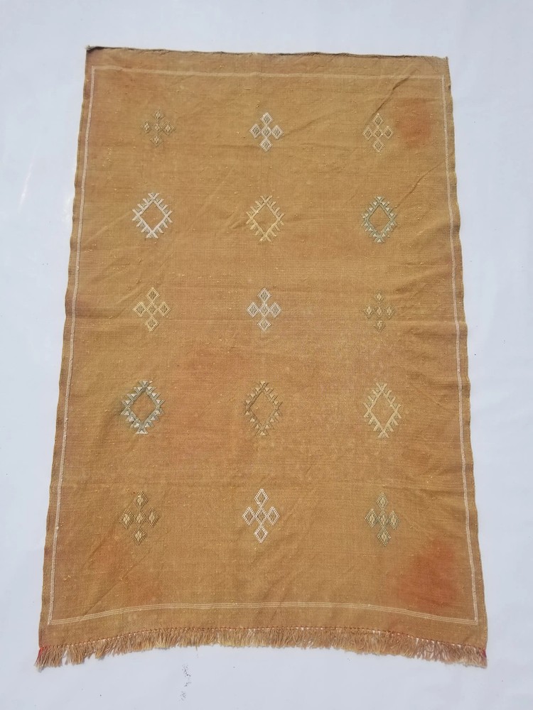 Distressed Vintage Traditional Handmade Moroccan Cactus Kilim 4.4x3.0ft