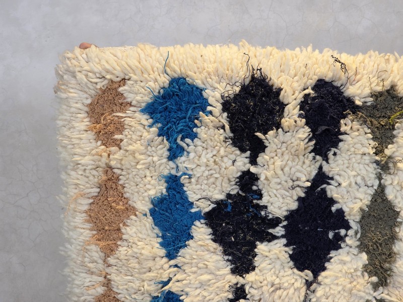 Moroccan Handmade Vintage Rug 2'5x6 Berber Geometric Cream & Black Cotton Rug gallery