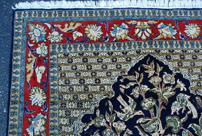RARE NATURAL WOOL,SILK HandWoven Oriental Rug,IN size OF 4'7" × 7' BIRDS DESIGN gallery