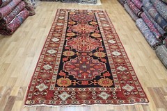 OLD HANDMADE PERSIAN HERIZ WOOL RUNNER, DATED TO THE FIELD 1321(1940)