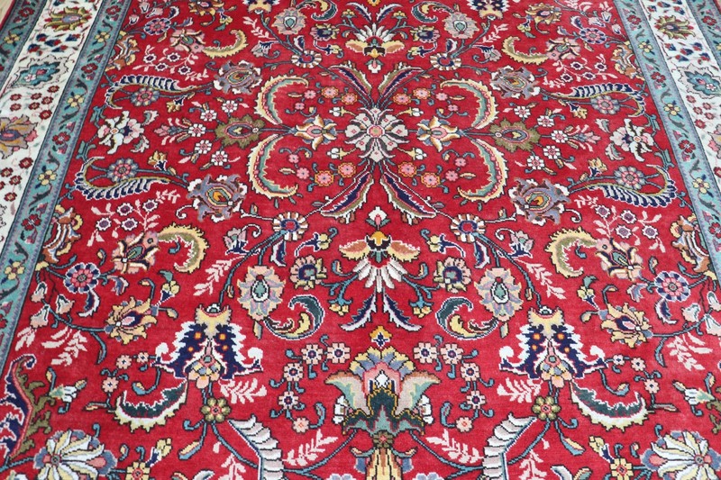 Fine Oriental Carpet 320x223cm (10’6” x 7’4”) Hand Knotted Wool Red Floral gallery