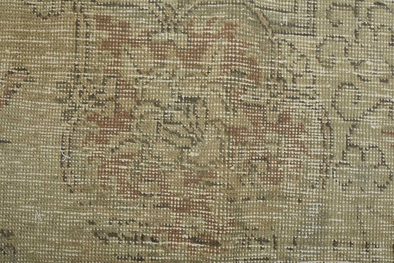 Vintage Anatolia 9’8” x 12’11” Beige Distressed Wool Hand-Knotted Oriental Rug gallery