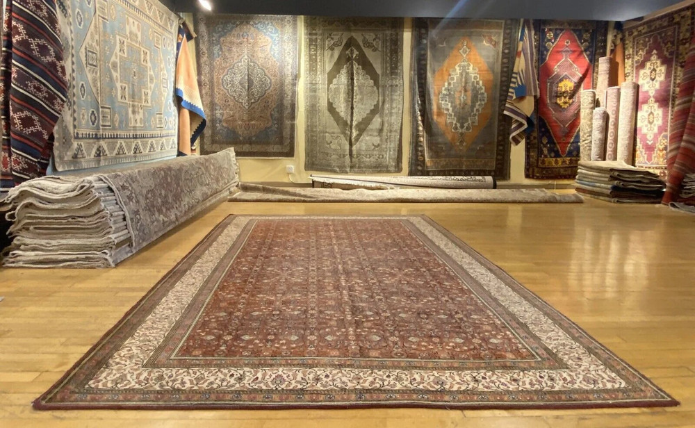 Bohemian Antique Wool Pile,Vegy Dye Bunyan Area Rug 6’5”x9’2”